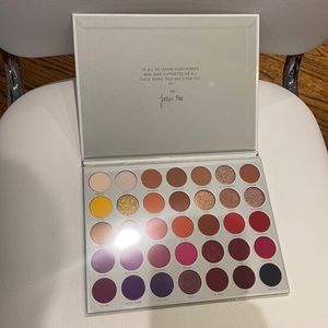 Jaclyn Hill Palettes